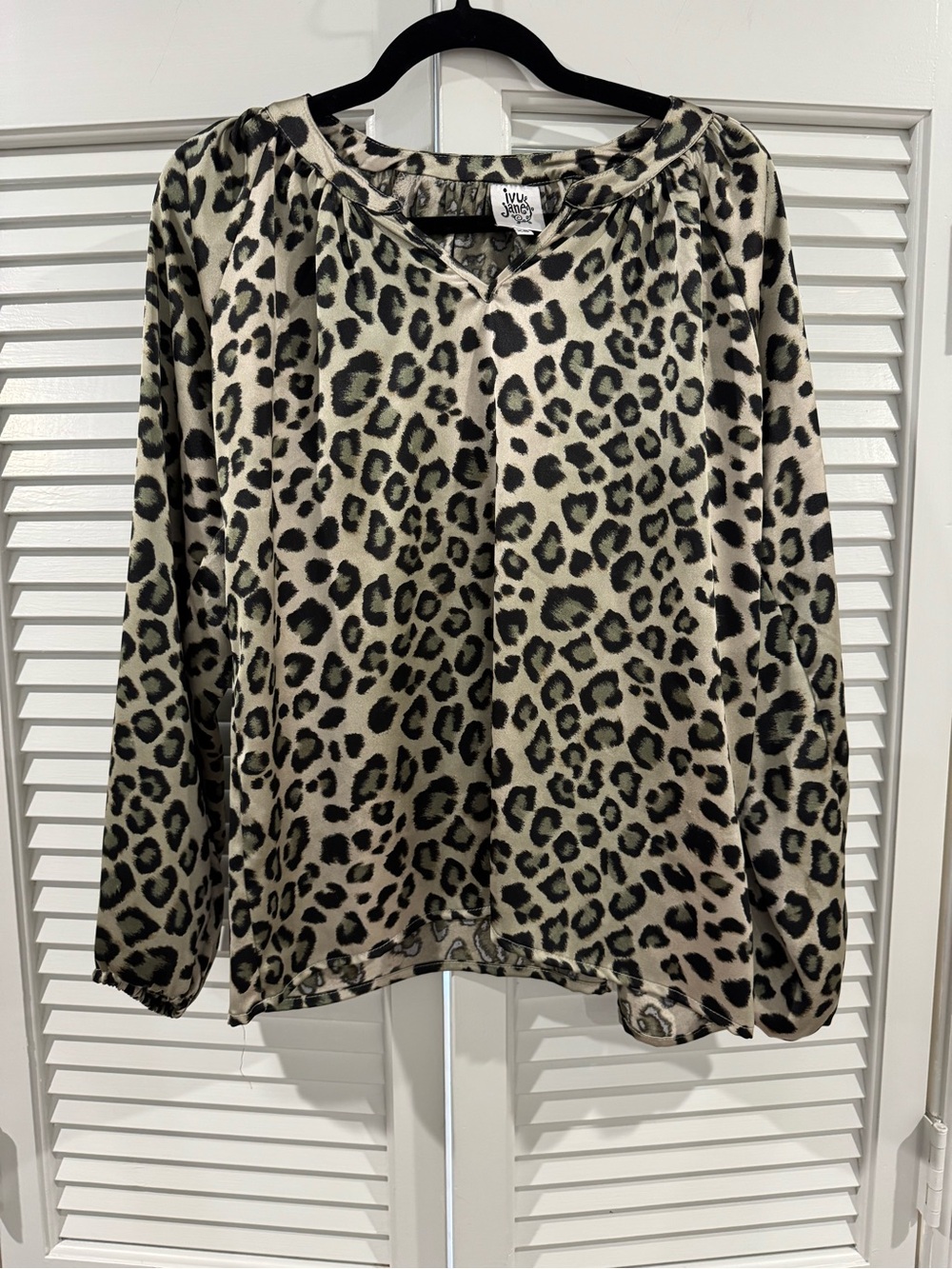ivy jane Beige and Black Leopard Print Long Sleeve Blouse